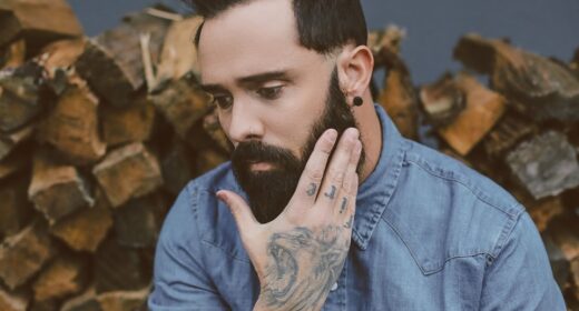 Skillet Frontman Angry About Deconstruction, Misconstrues It